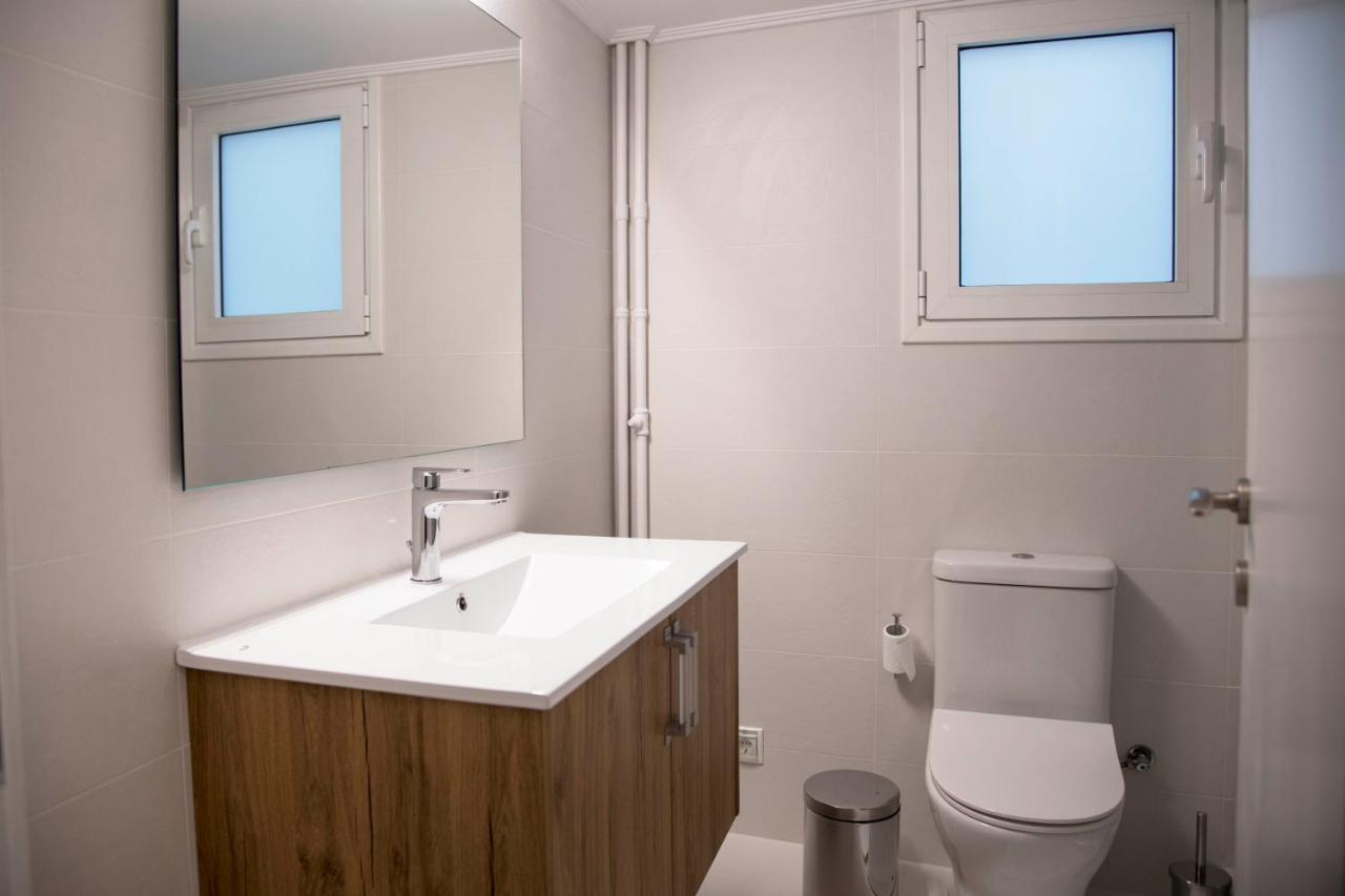 Marianna'S Stylish Brand New Apt In The Heart Of Афины Экстерьер фото